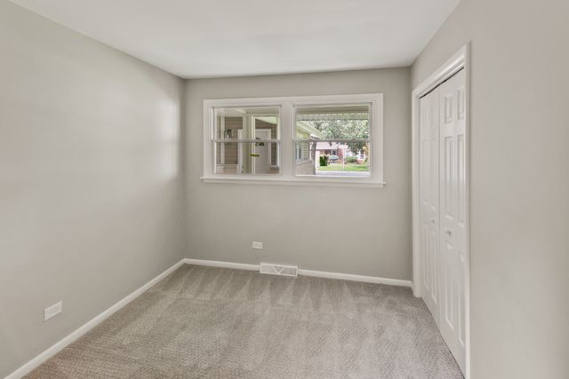 4141 Applewood Lane, Matteson, IL 60443