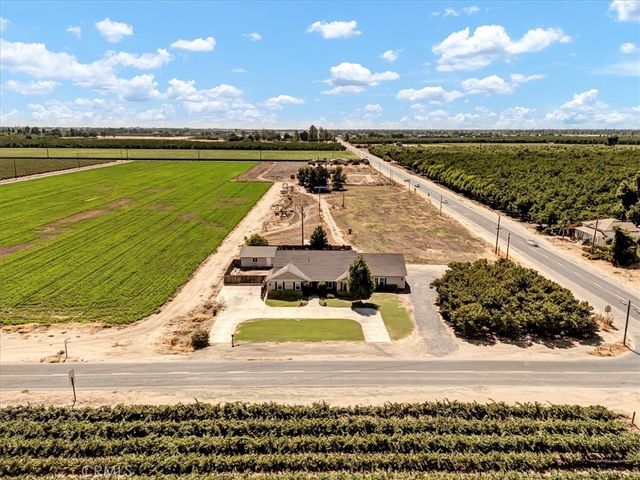 28020 Road 148, Visalia, CA 93292