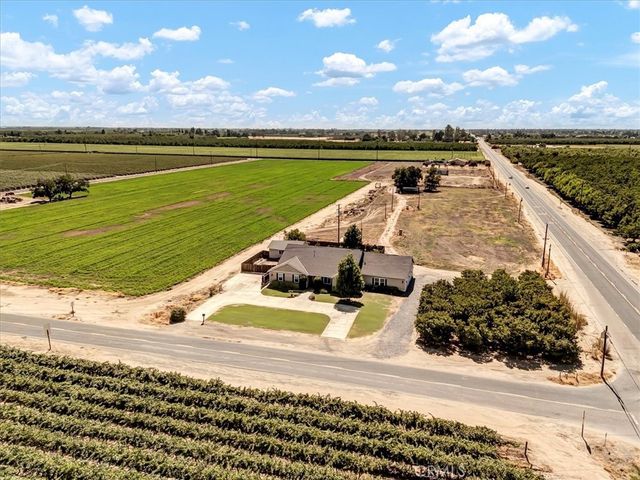 28020 Road 148, Visalia, CA 93292