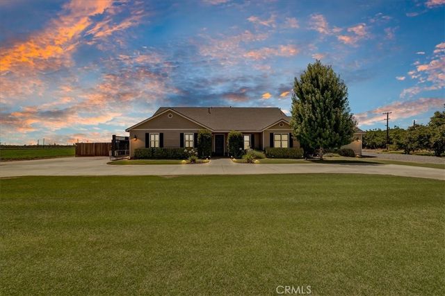 28020 Road 148, Visalia, CA 93292