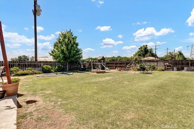 28020 Road 148, Visalia, CA 93292