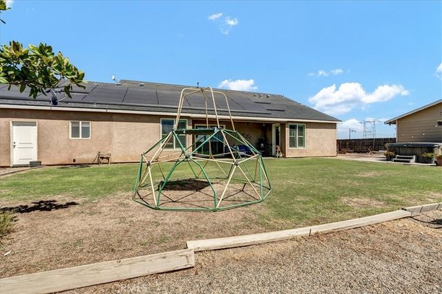 28020 Road 148, Visalia, CA 93292