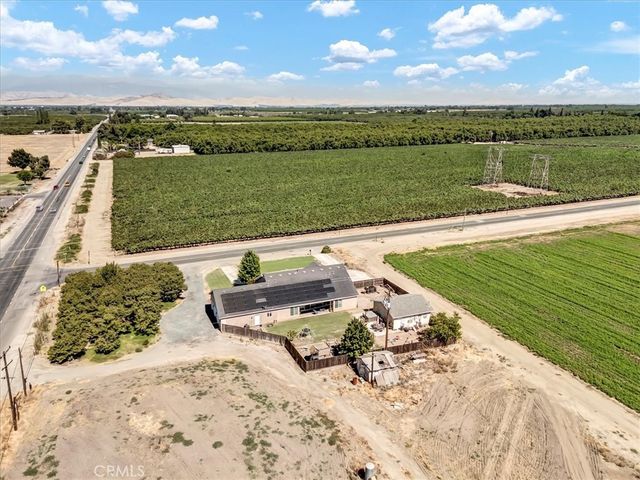 28020 Road 148, Visalia, CA 93292