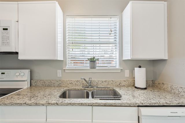 600 Bagby Avenue 8A, Waco, TX 76706