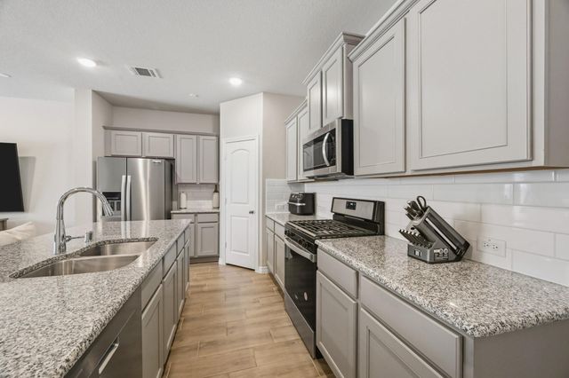 8050 Scanlan Trace, Missouri City, TX 77459