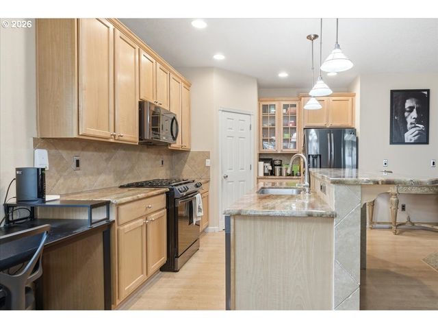 6366 Se 33RD Way, Gresham, OR 97080