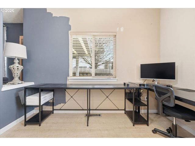 6366 Se 33RD Way, Gresham, OR 97080