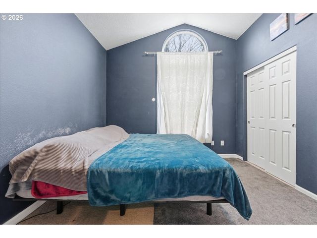 6366 Se 33RD Way, Gresham, OR 97080