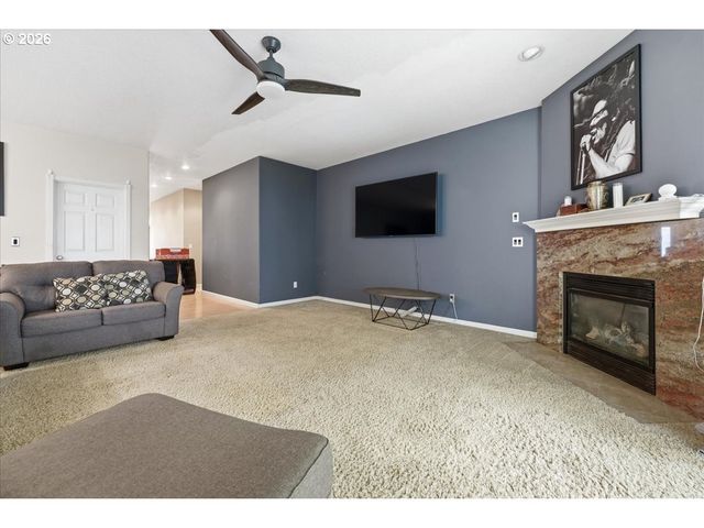 6366 Se 33RD Way, Gresham, OR 97080