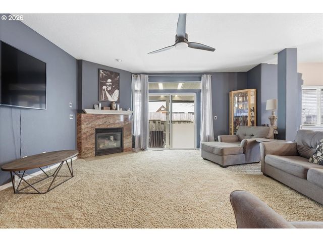 6366 Se 33RD Way, Gresham, OR 97080