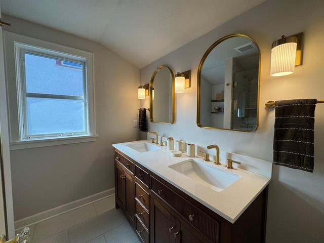 1446 Goodrich Avenue, Saint Paul, MN 55105