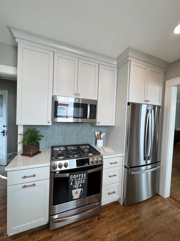 1446 Goodrich Avenue, Saint Paul, MN 55105