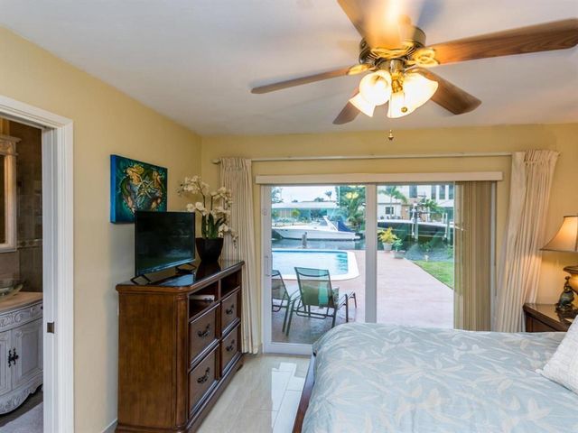 4930 NE 27th Avenue, Lighthouse Point, FL 33064