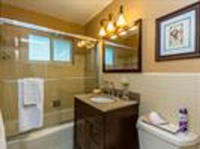 4930 NE 27th Avenue, Lighthouse Point, FL 33064