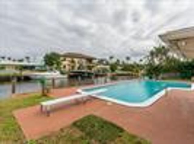 4930 NE 27th Avenue, Lighthouse Point, FL 33064