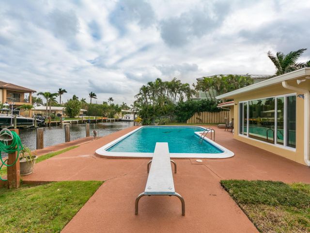 4930 NE 27th Avenue, Lighthouse Point, FL 33064