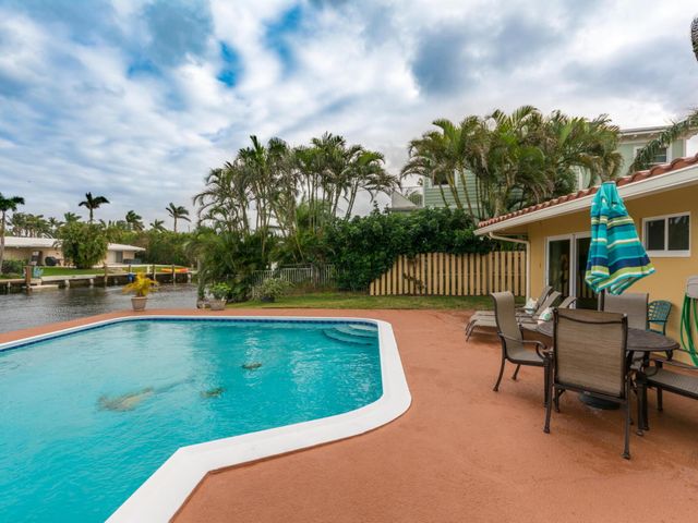 4930 NE 27th Avenue, Lighthouse Point, FL 33064