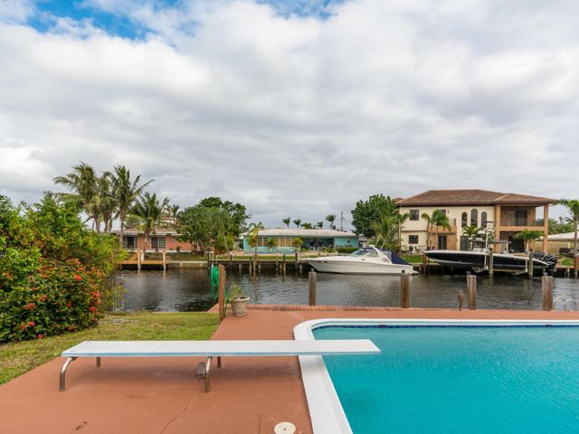 4930 NE 27th Avenue, Lighthouse Point, FL 33064