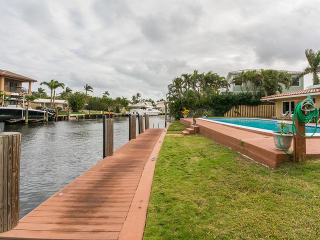 4930 NE 27th Avenue, Lighthouse Point, FL 33064