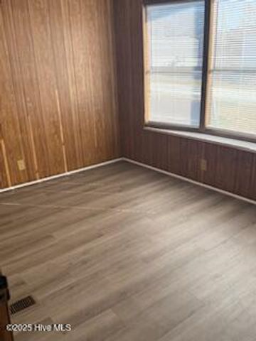 3745 Burgaw Highway 5, Jacksonville, NC 28540