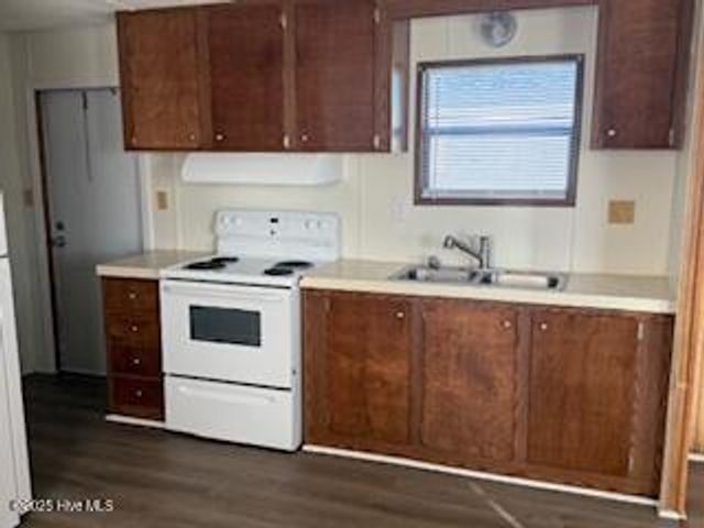 3745 Burgaw Highway 5, Jacksonville, NC 28540