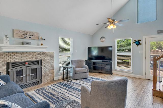 317 Twilight LN, Granite Shoals, TX 78654
