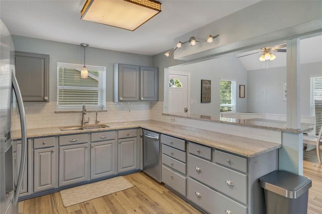 317 Twilight LN, Granite Shoals, TX 78654