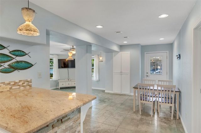 317 Twilight LN, Granite Shoals, TX 78654