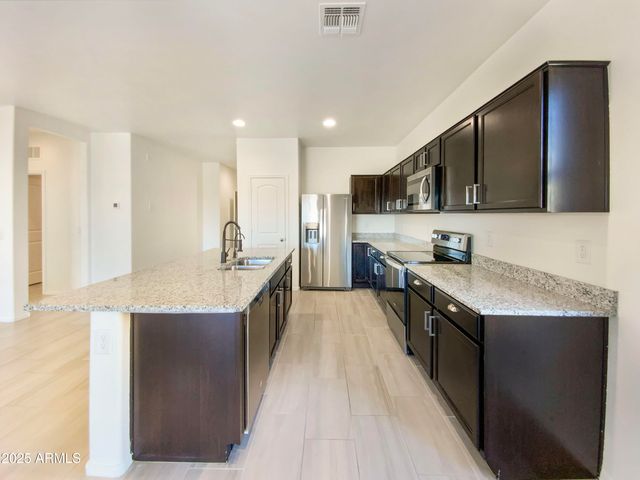 1752 N HUBBARD Street, Casa Grande, AZ 85122