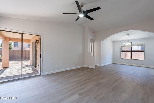 4617 E ABRAHAM Lane, Phoenix, AZ 85050