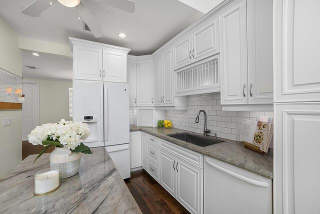 216 SE 10th Street, Fort Lauderdale, FL 33316