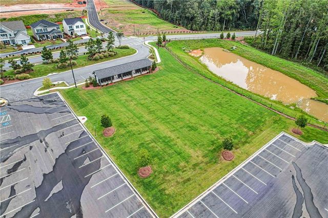 172 Candlewood Lane, Hoschton, GA 30548