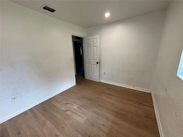 205 S CHANDLER AVENUE, Deland, FL 32724