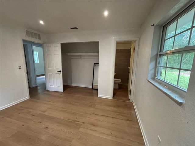 205 S CHANDLER AVENUE, Deland, FL 32724