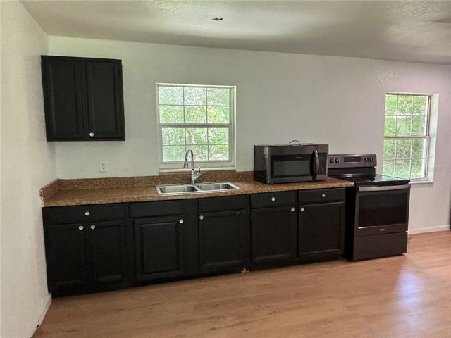 205 S CHANDLER AVENUE, Deland, FL 32724