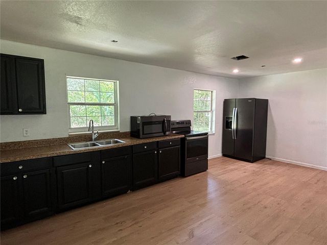 205 S CHANDLER AVENUE, Deland, FL 32724