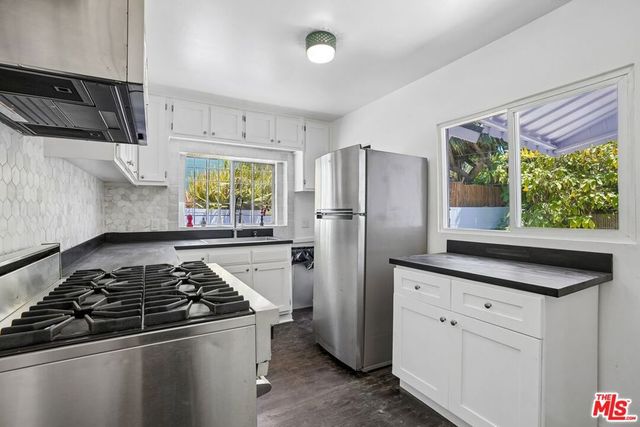 1546 W 30th Street, Los Angeles, CA 90007
