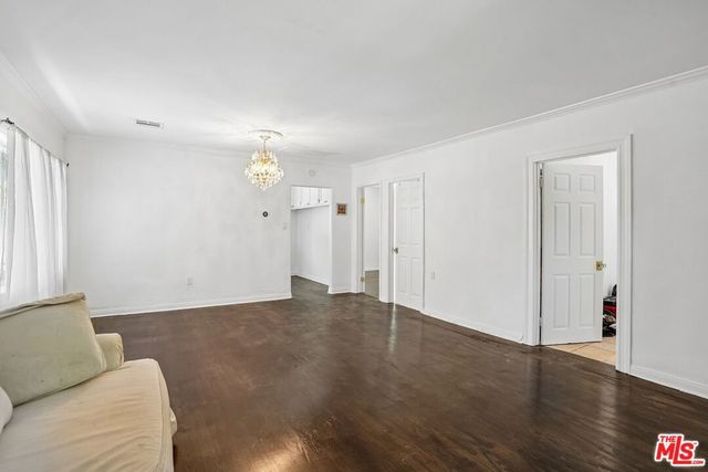 1546 W 30th Street, Los Angeles, CA 90007