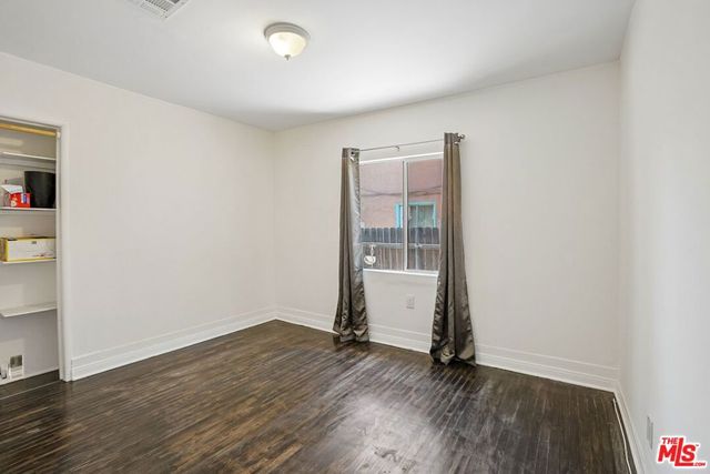 1546 W 30th Street, Los Angeles, CA 90007