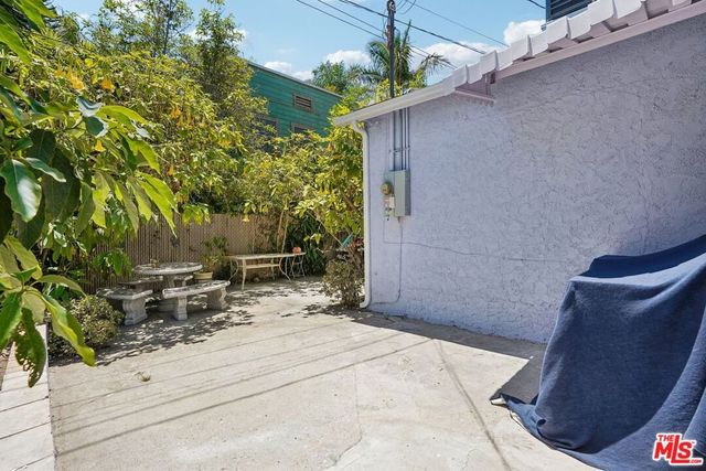 1546 W 30th Street, Los Angeles, CA 90007