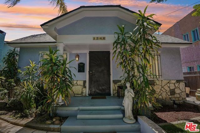 1546 W 30th Street, Los Angeles, CA 90007