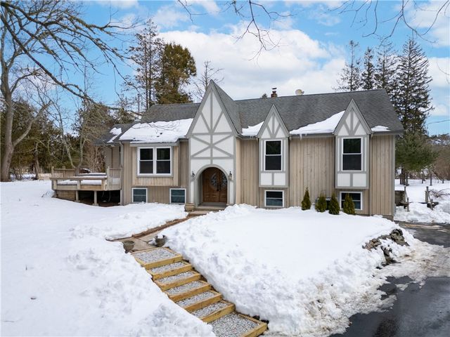 4115 South County Trail, Charlestown, RI 02813