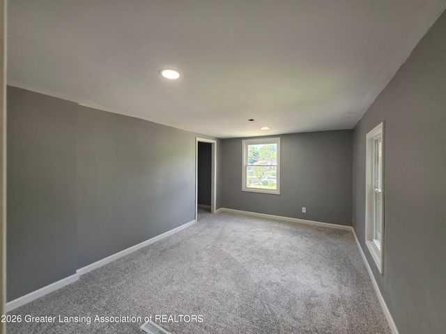 1201 Lathrop Street, Lansing, MI 48912