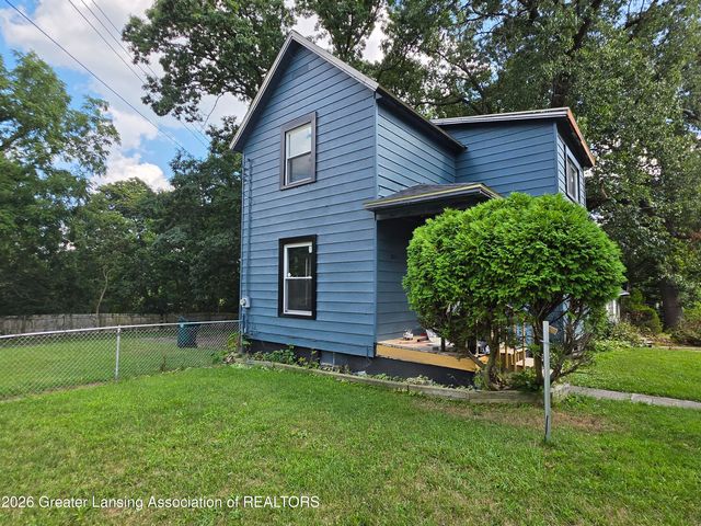 1201 Lathrop Street, Lansing, MI 48912
