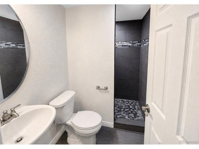 99 N Irvington St, Aurora, CO 80018