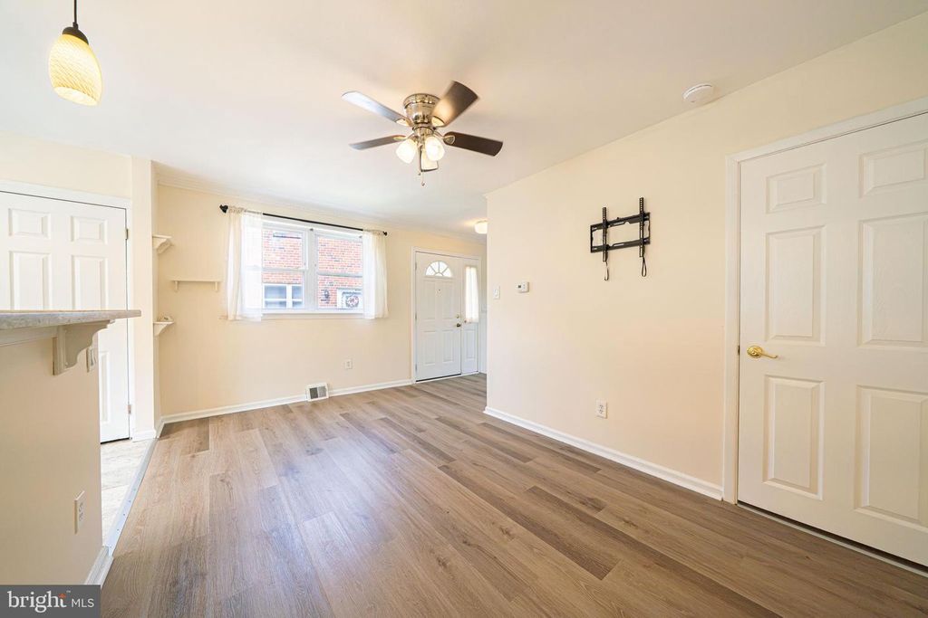 7271 SHALKOP ST, PHILADELPHIA, PA 19128 — photo 4