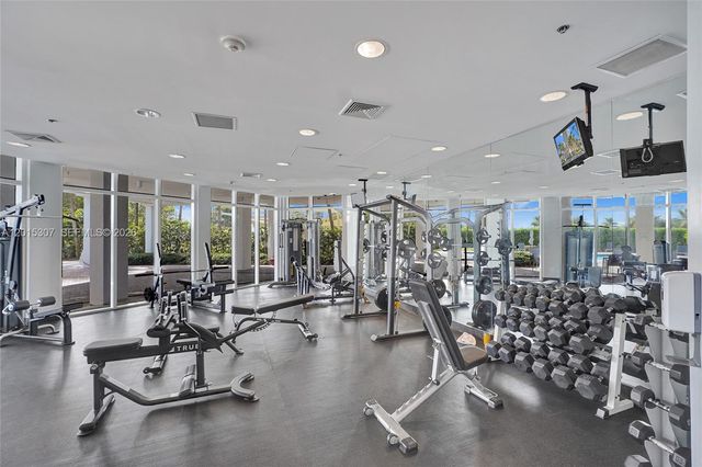 6515 Collins Ave 1107, Miami Beach, FL 33141