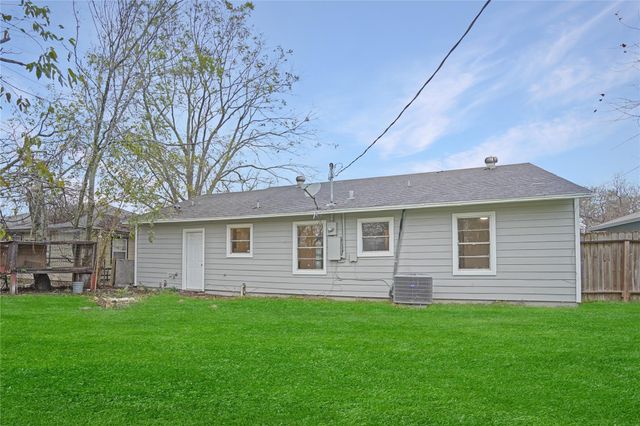 5946 Beldart Street, Houston, TX 77033