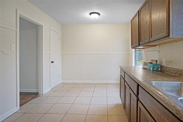 5946 Beldart Street, Houston, TX 77033