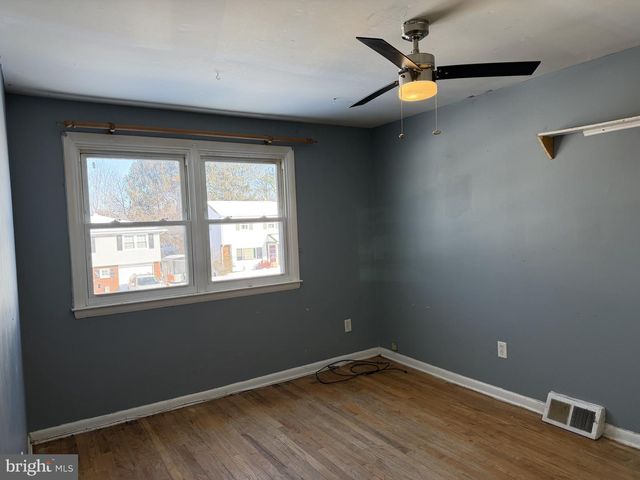 221 S DILLWYN RD, Newark, DE 19711